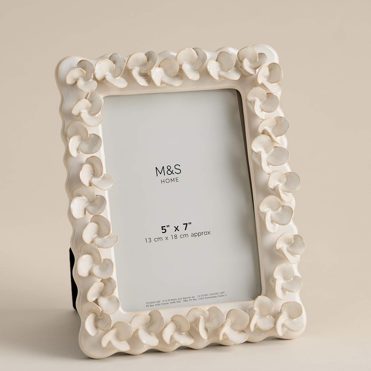 M&S Petal Photo Frame 5x7 inch - Soft White