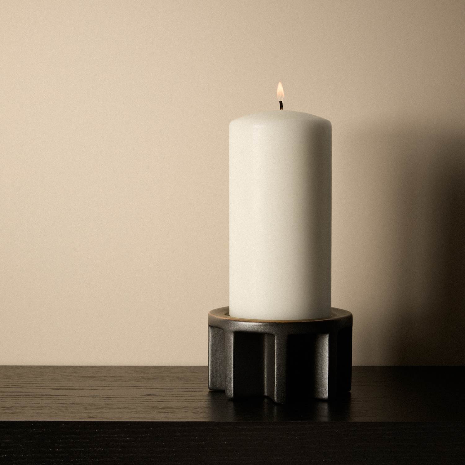 M&S X Kelly Hoppen Ridged Pillar Candle Holder - Anthracite