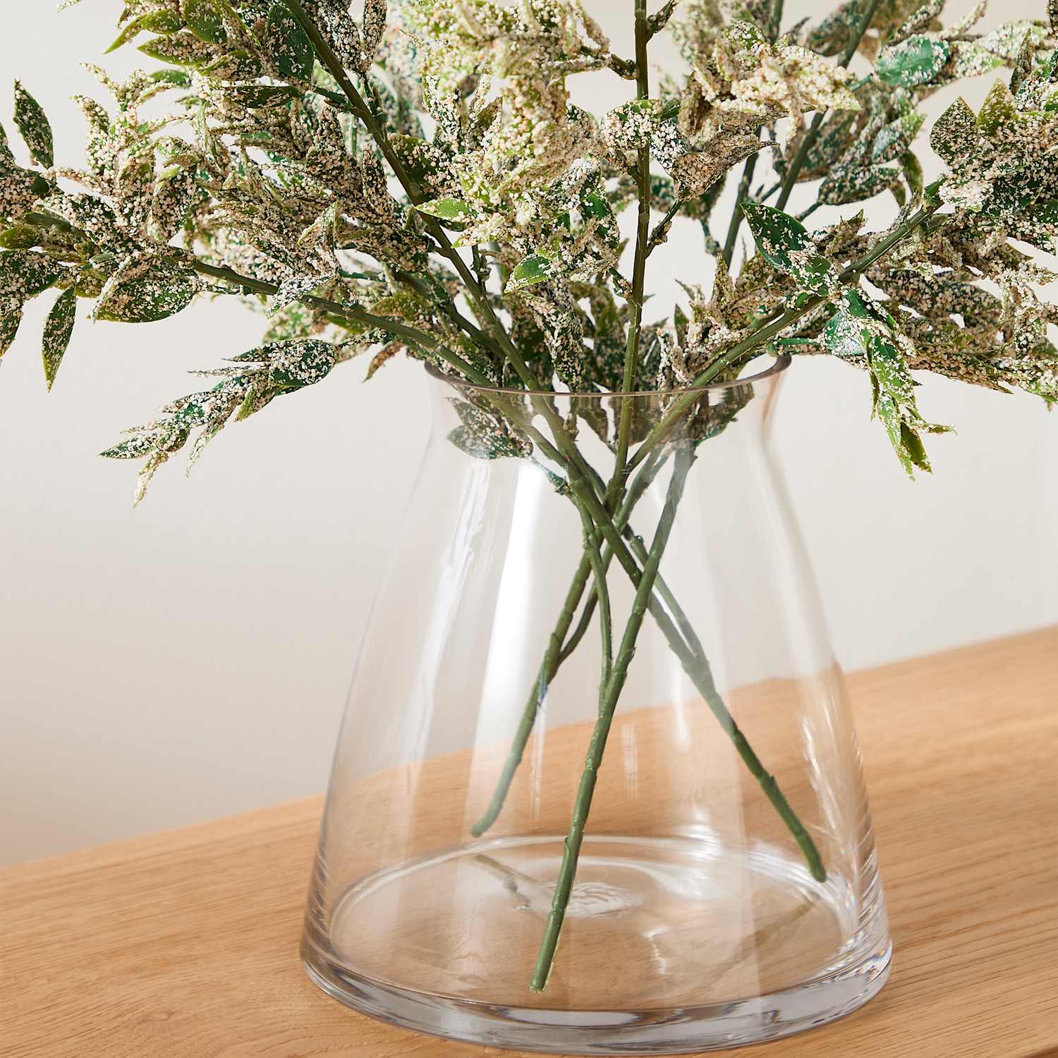 M&S Lantern Vase - Clear