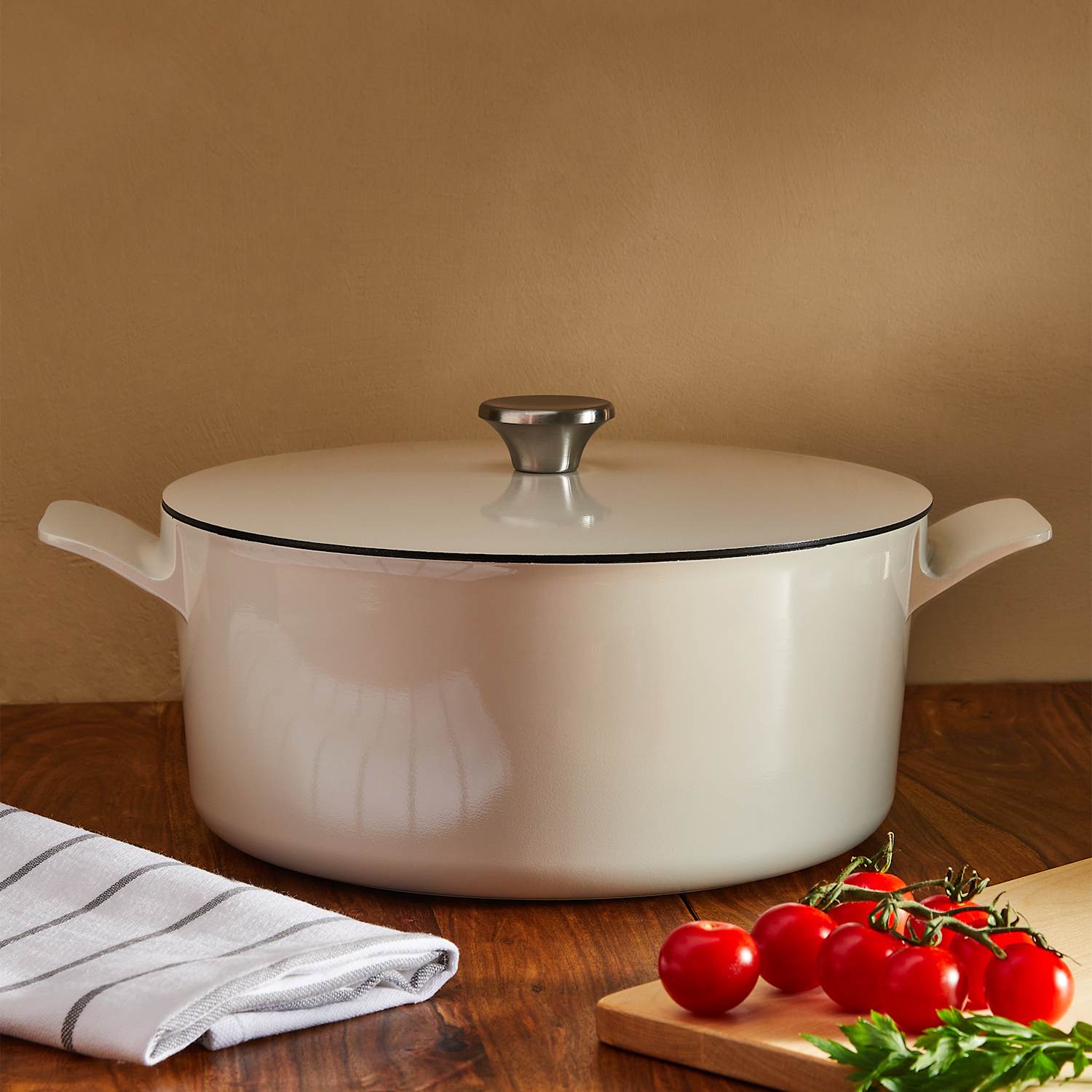 M&S Cast Aluminium 7L Casserole Dish - Ivory