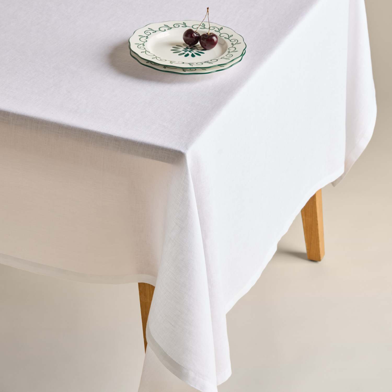 M&S Pure Linen Tablecloth - White