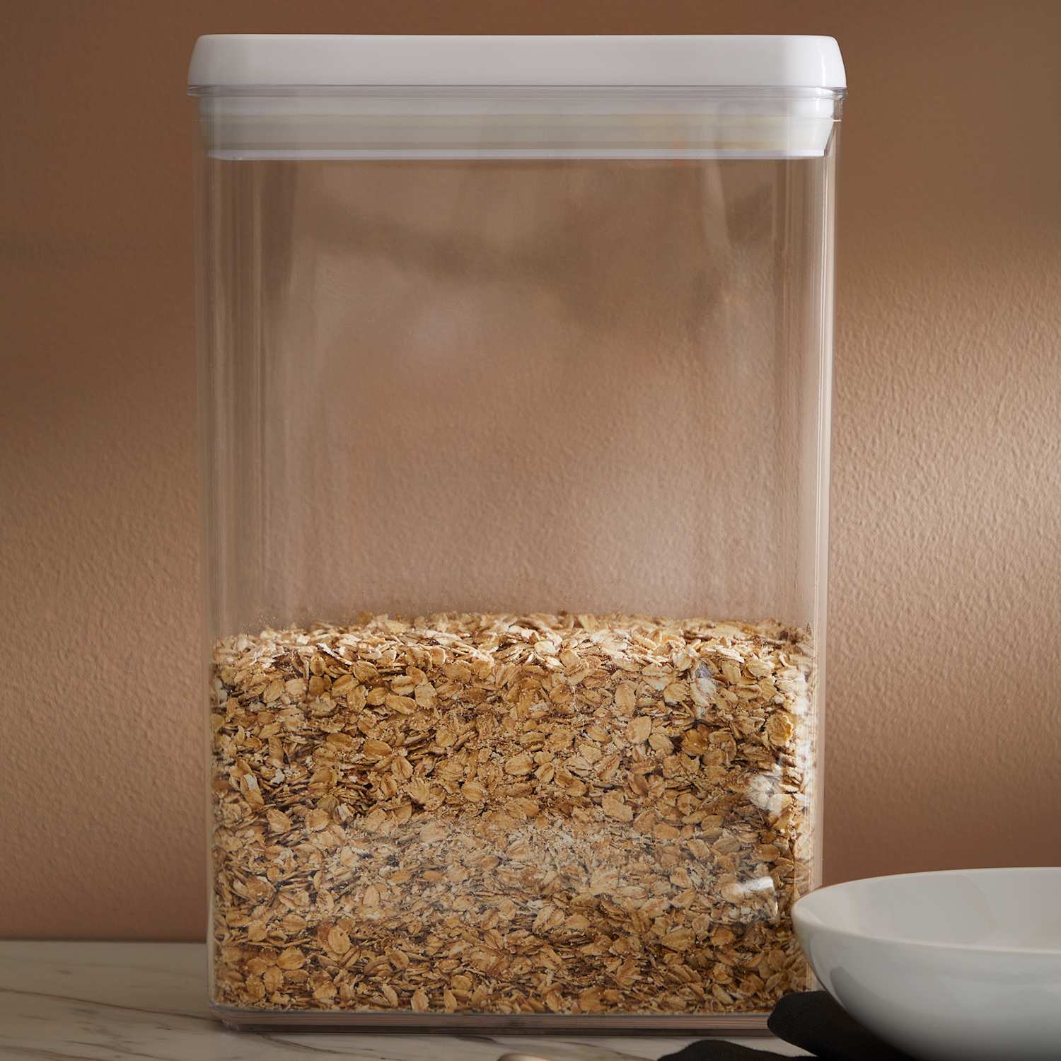 M&S 4.4L Rectangular Flip-Tight Food Storage - White Mix