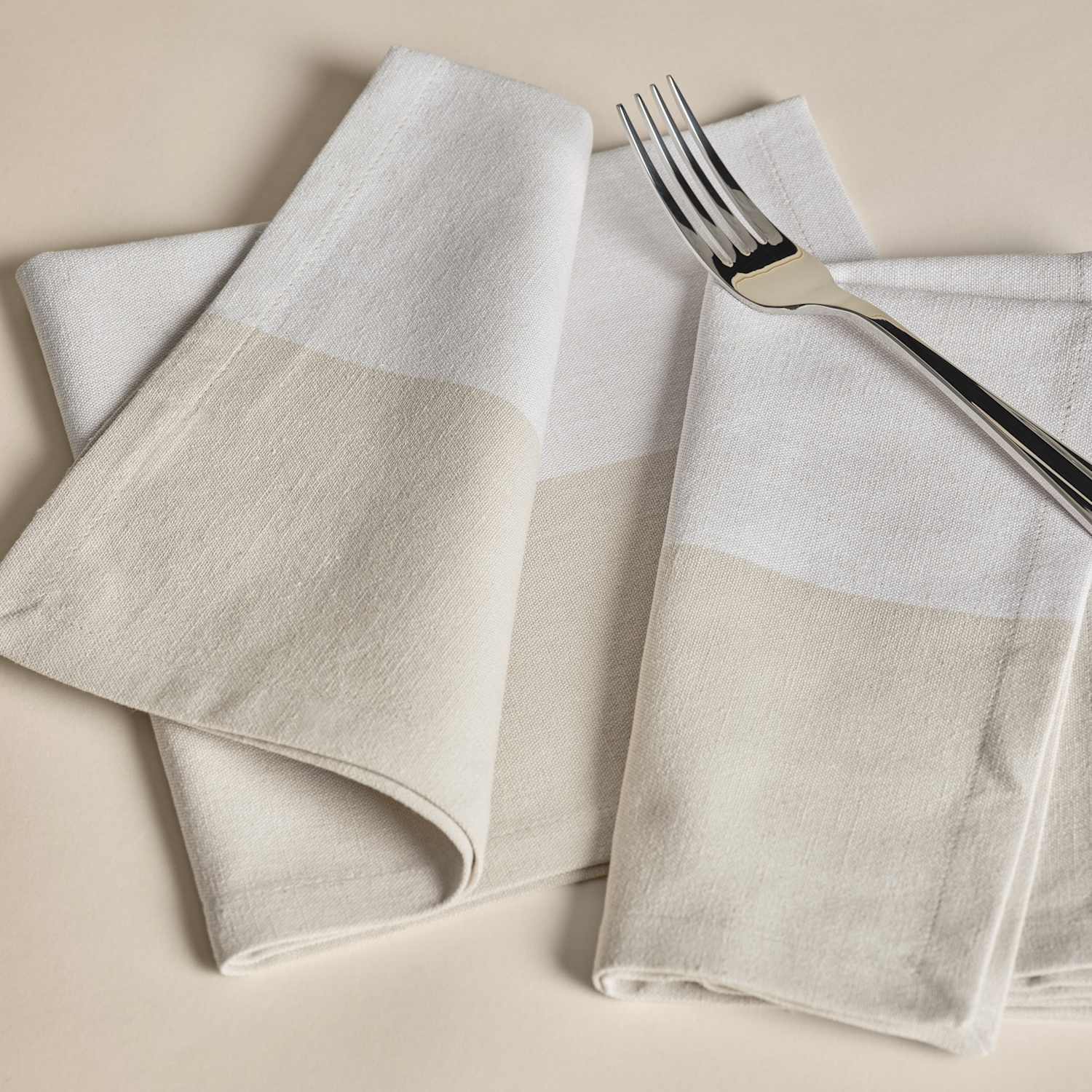 M&S X Kelly Hoppen Set of 4 Woven Banded Napkins - White