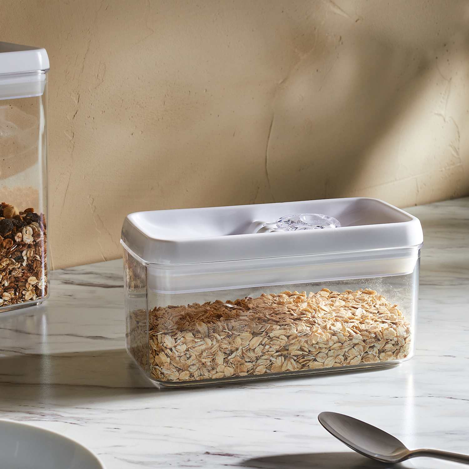 M&S 1L Rectangular Flip-Tight Food Storage - White Mix