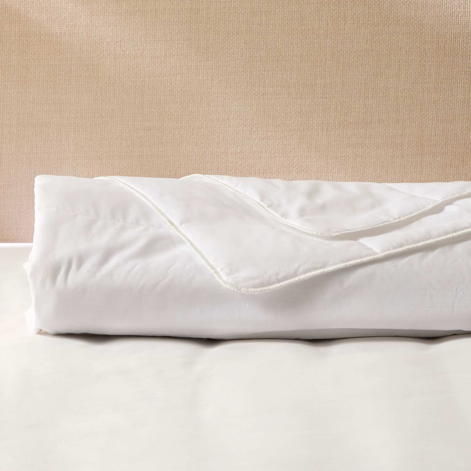 M&S Comfortably Stay Cool 1 Tog Duvet - Super King Size (6 ft) - White