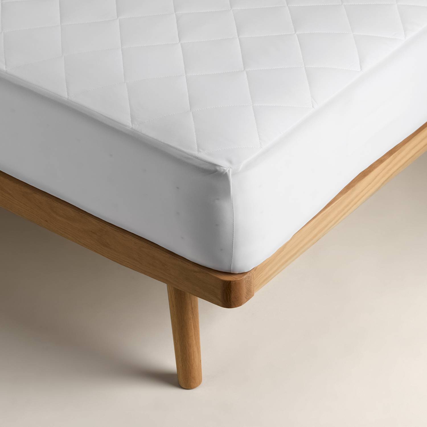 M&S Advanced Allergy Protection Extra Deep Mattress Protector - Single (3 ft) - White