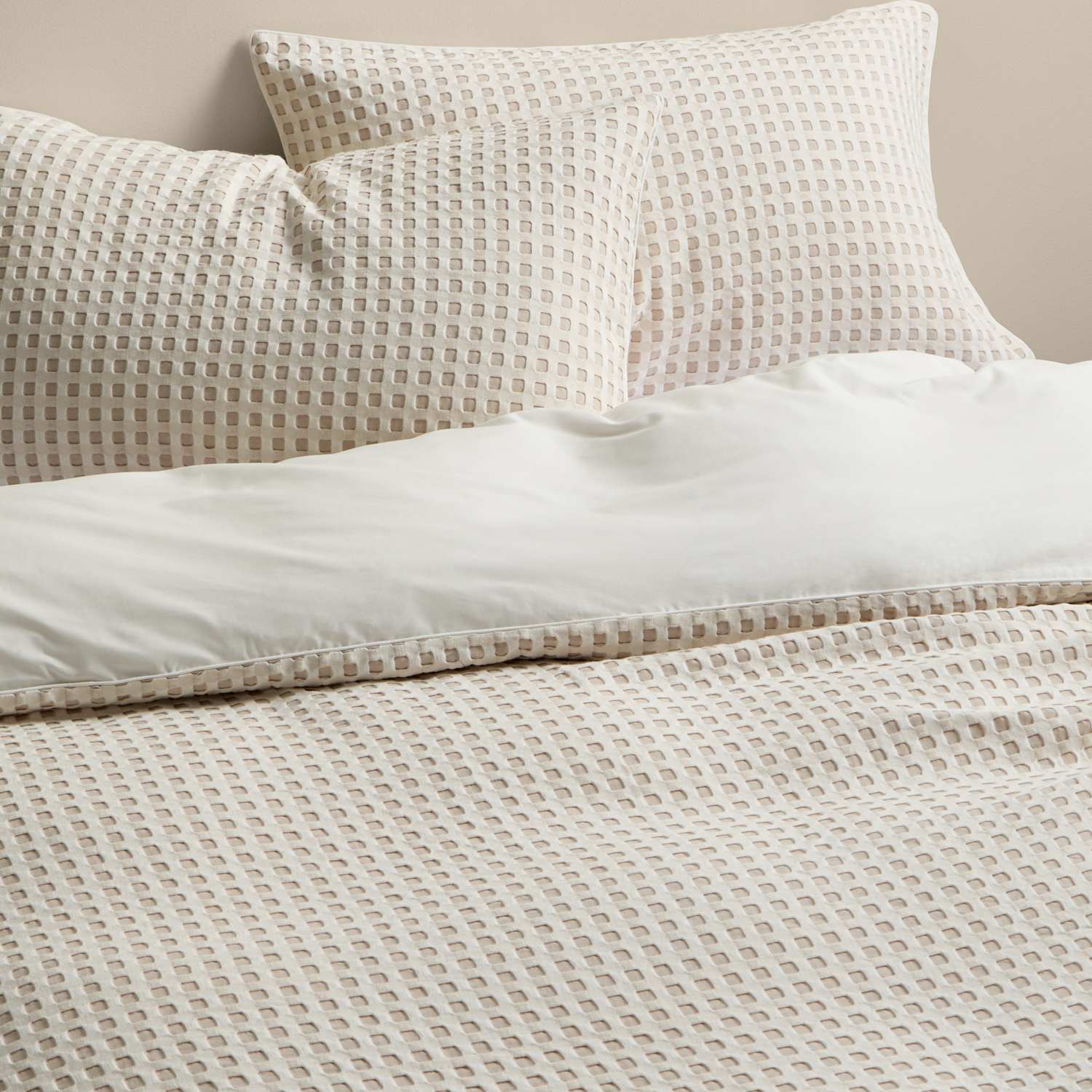 M&S Pure Cotton Waffle Bedding Set - Double (4 ft 6) - Neutral