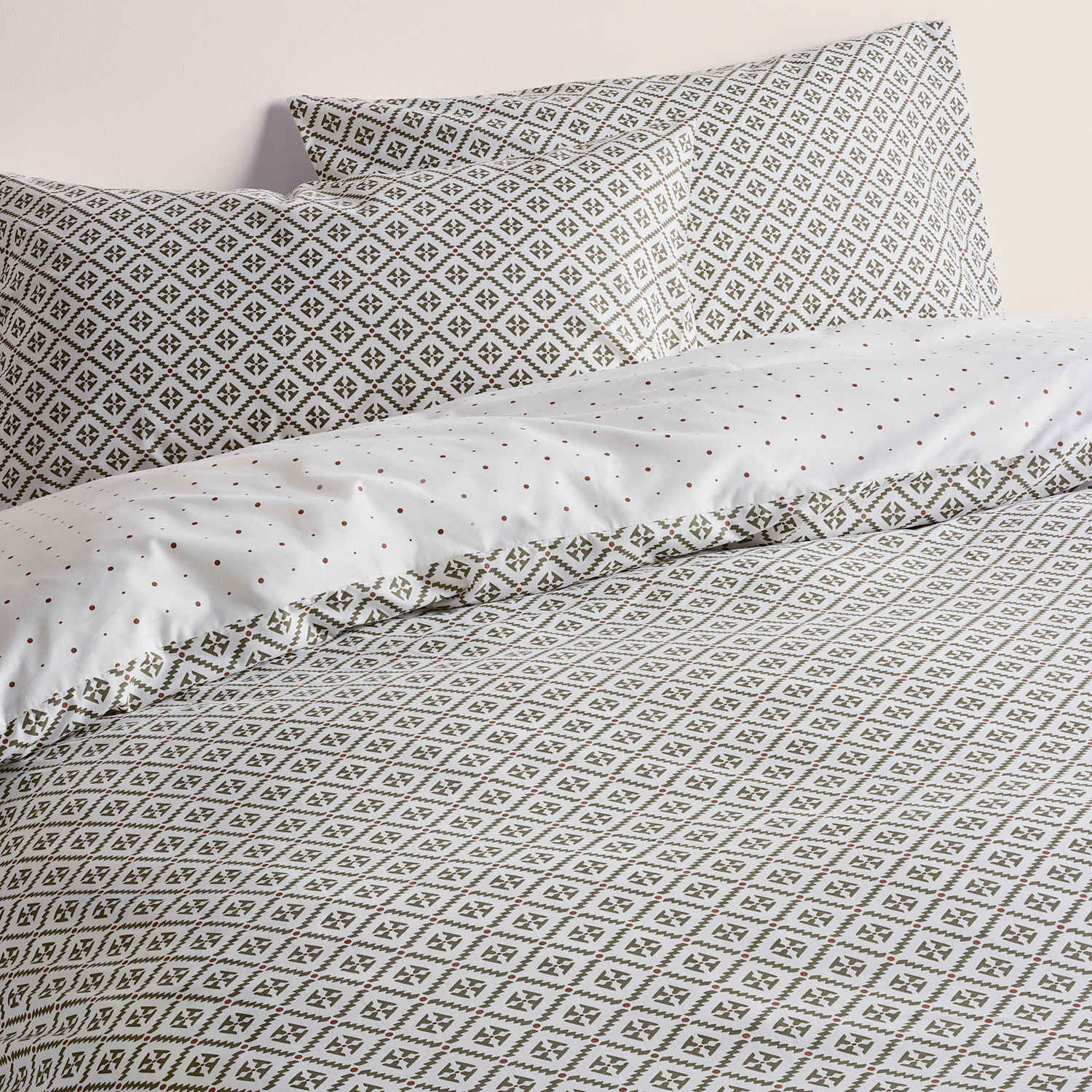 M&S Cotton Blend Geometric Reversible Bedding Set - Single (3 ft) - Khaki