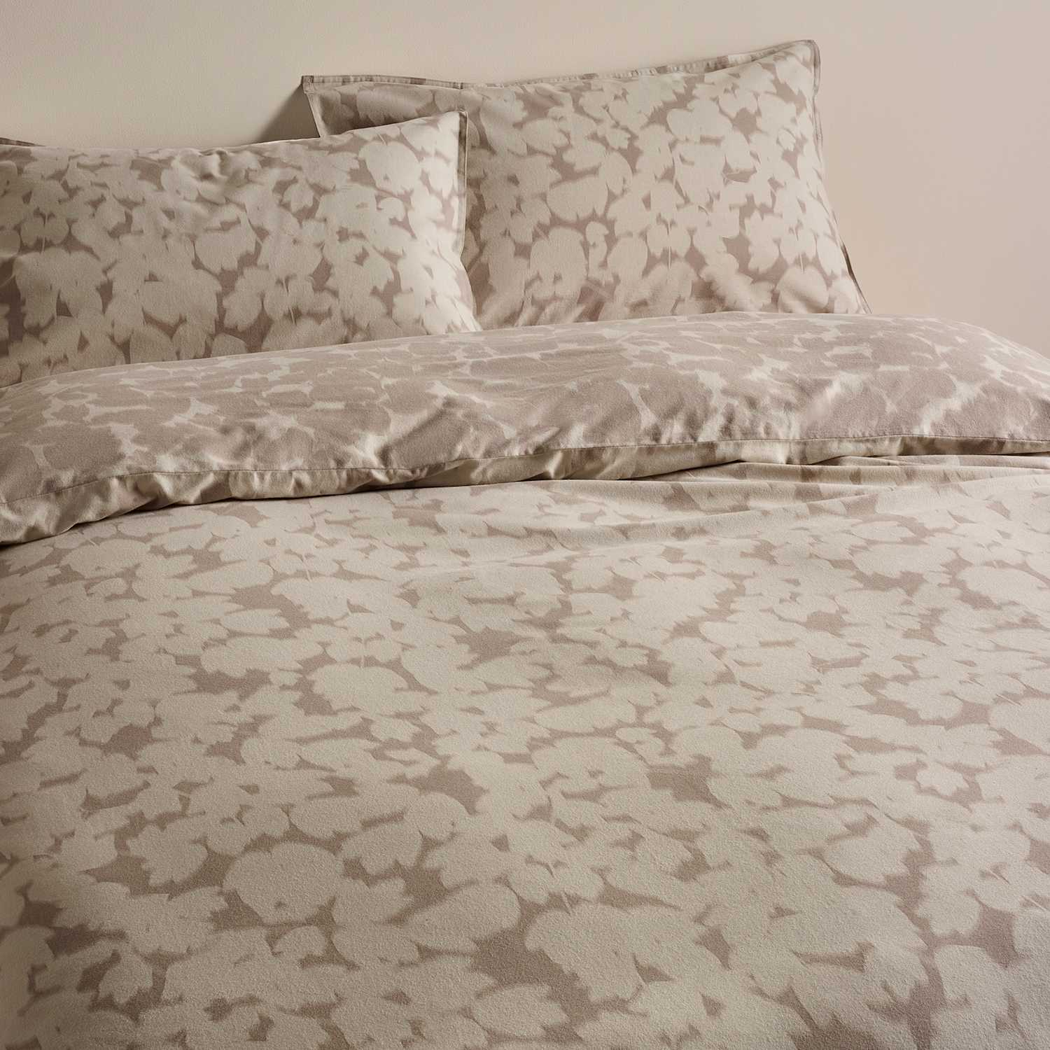 M&S Pure Brushed Cotton Fern Print Reversible Bedding Set - Single (3 ft) - Putty