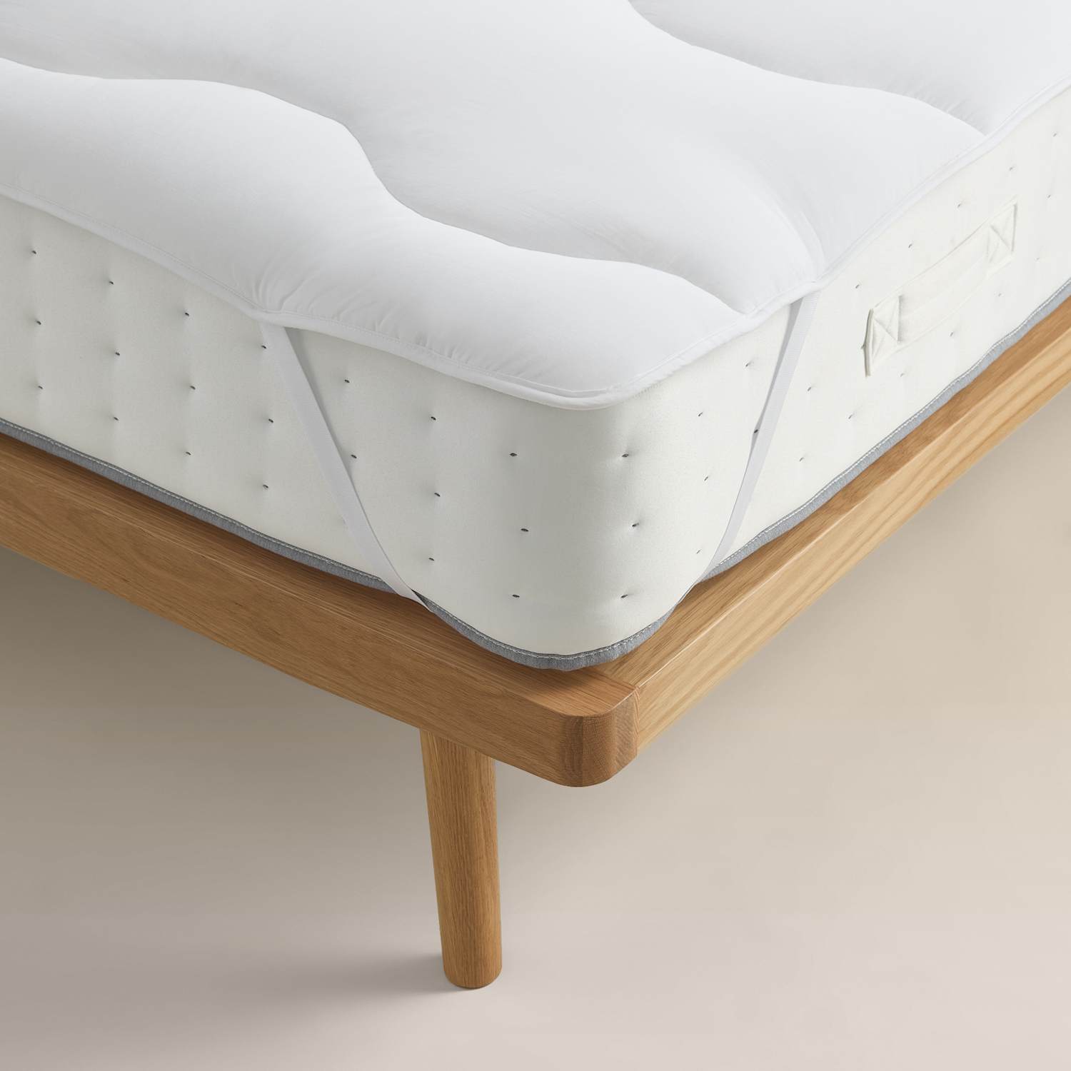 M&S Stay Cool Pure Cotton Mattress Topper - Super King Size (6 ft) - White