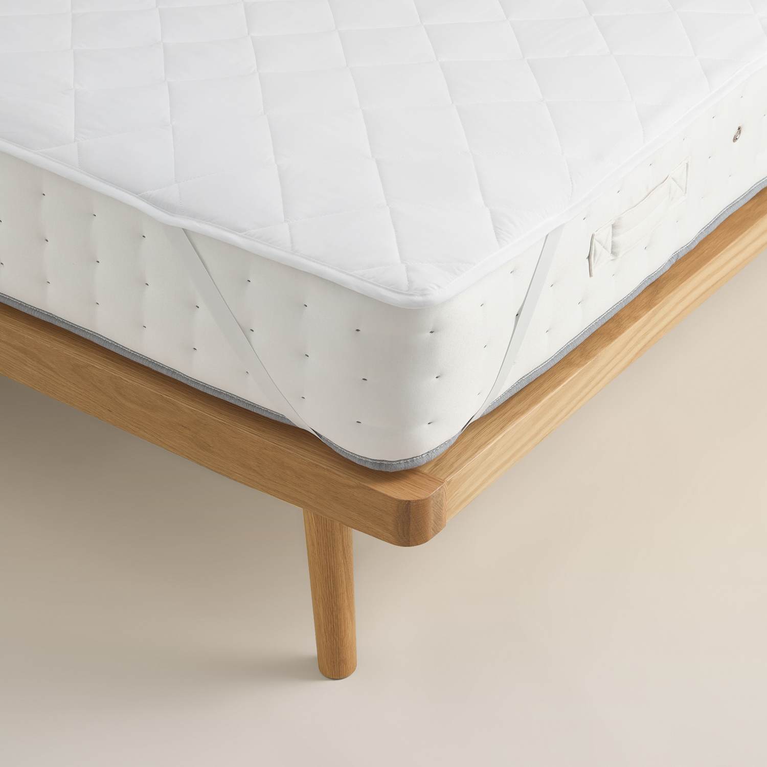 M&S Simply Protect Mattress Protector - Single (3 ft) - White