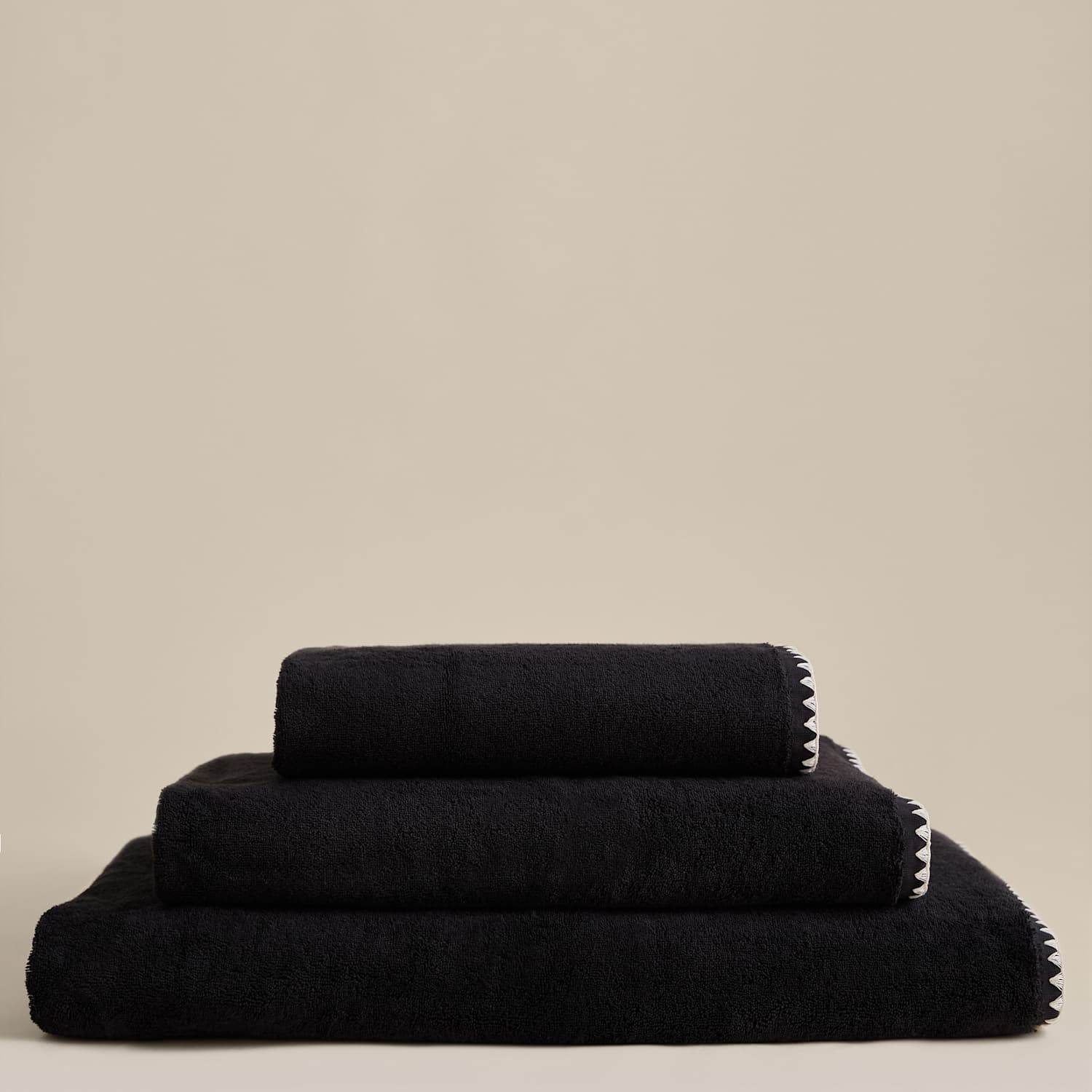 M&S Egyptian Cotton Blanket Stitch Towel - Bath Towel - Black
