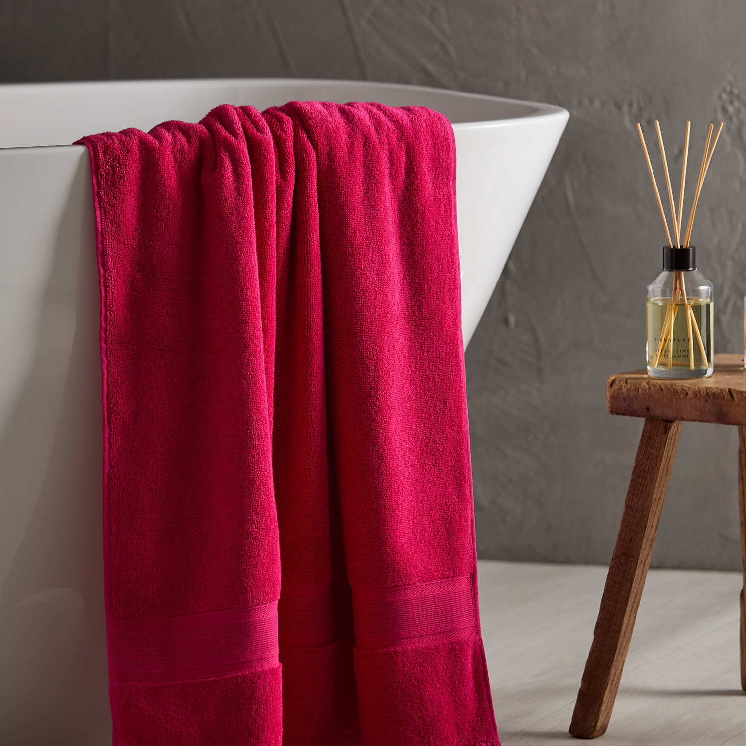 M&S Super Soft Pure Cotton Towel - Hand Towel - Raspberry