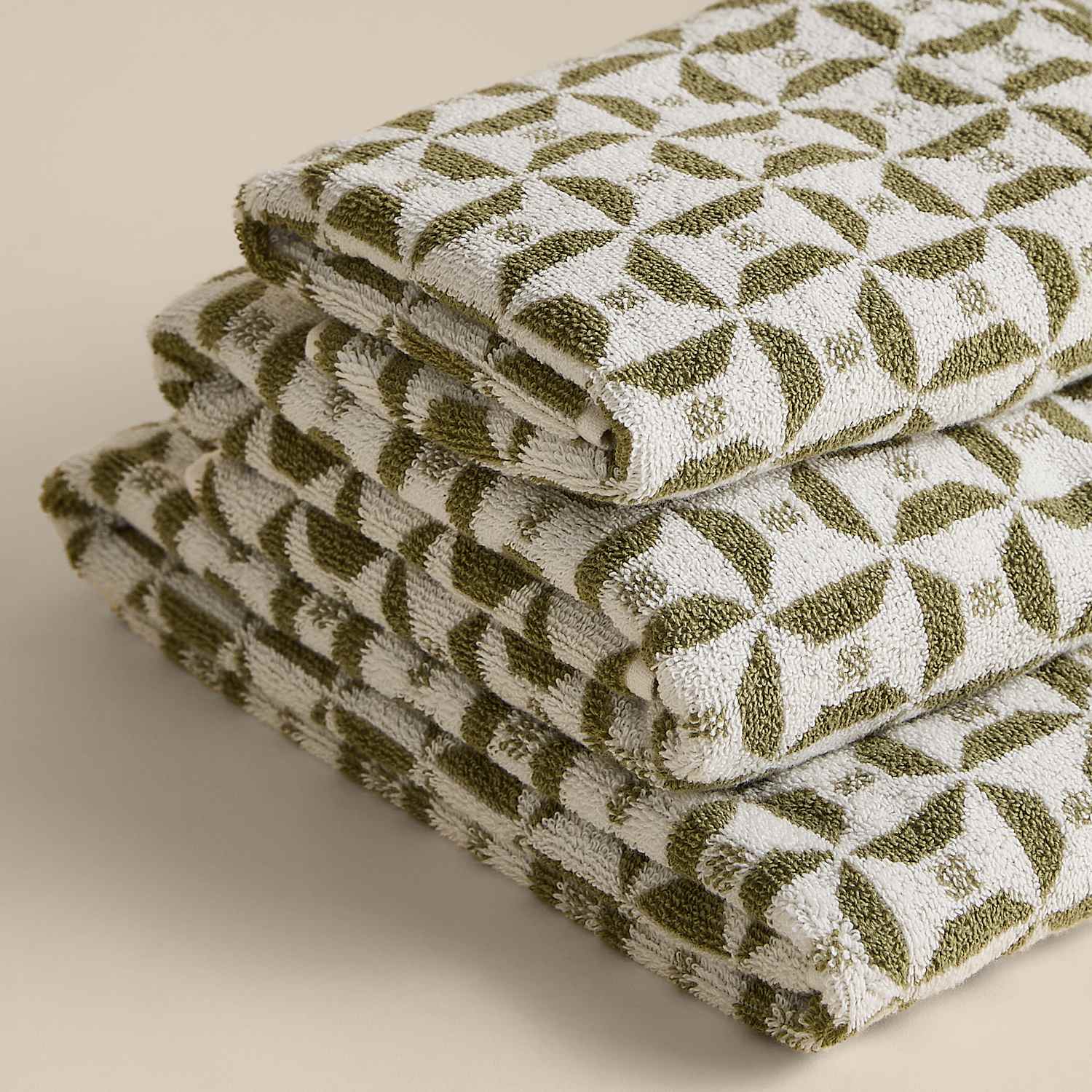 M&S Pure Cotton Geometric Tile Towel - Hand Towel - Fern