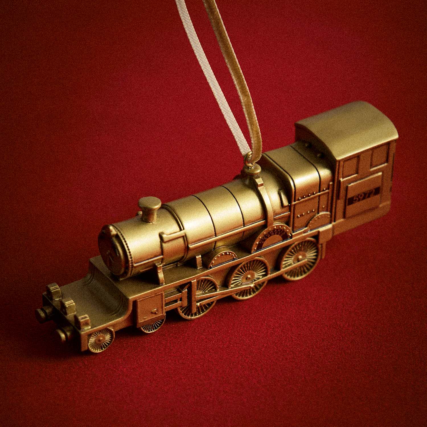 M&S Harry Potter Hogwarts Express Decoration - Gold Mix