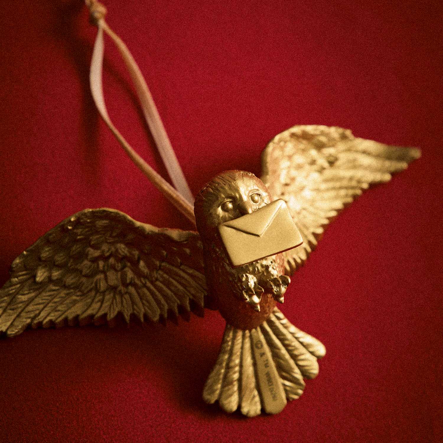 M&S Harry Potter Hedwig Resin Decoration - Gold Mix