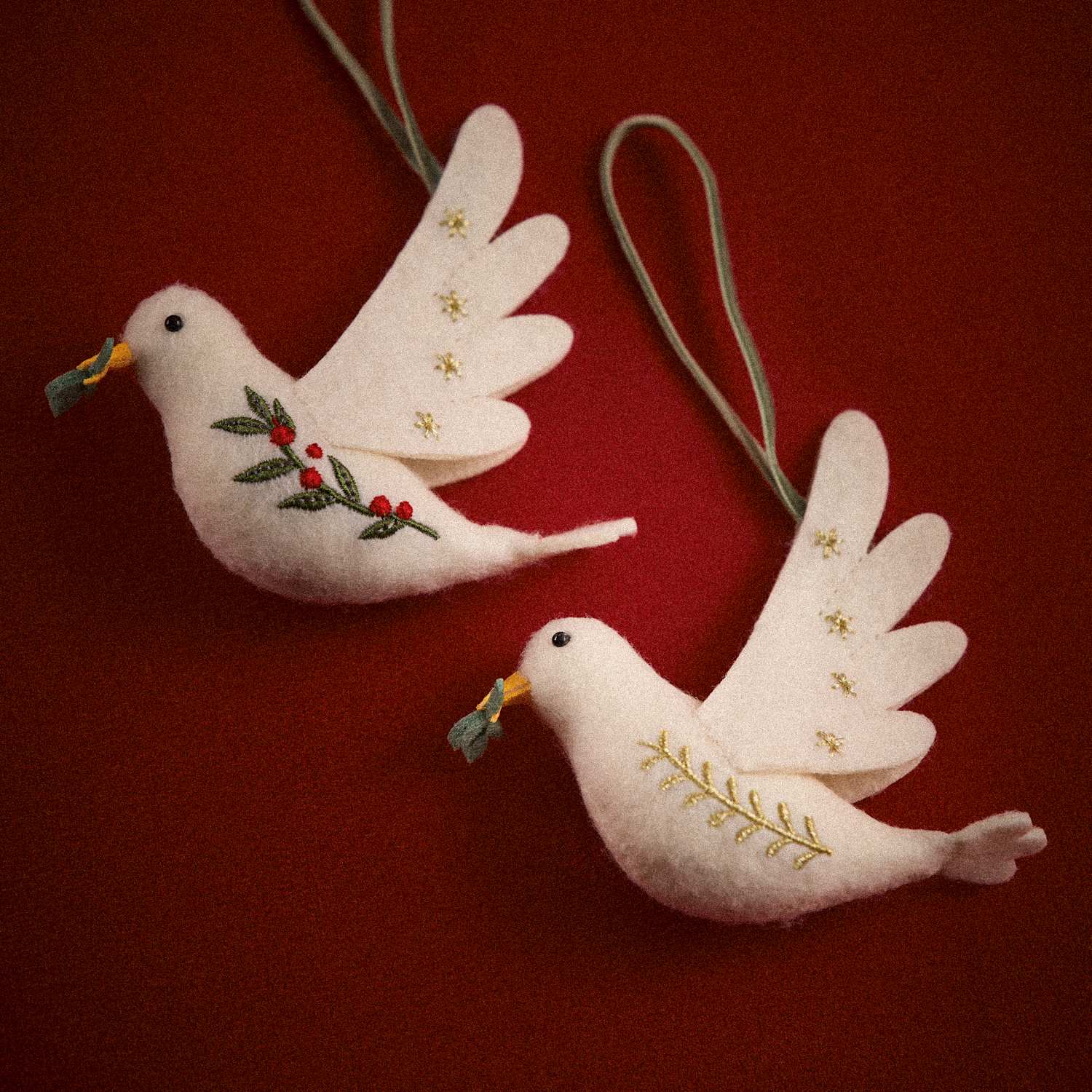 M&S Set of 2 Felt Hanging Turtle Doves - White Mix