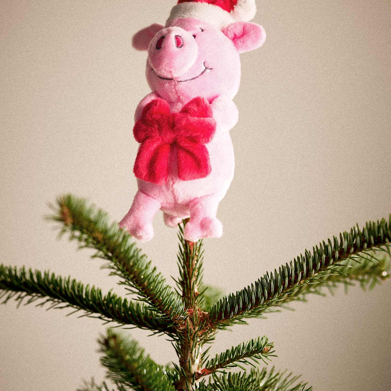 M&S Percy Pig Bow Tree Topper - Pink Mix