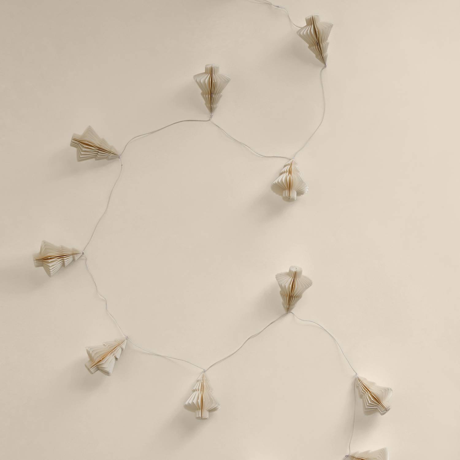 M&S Paper Tree Garland - Cream
