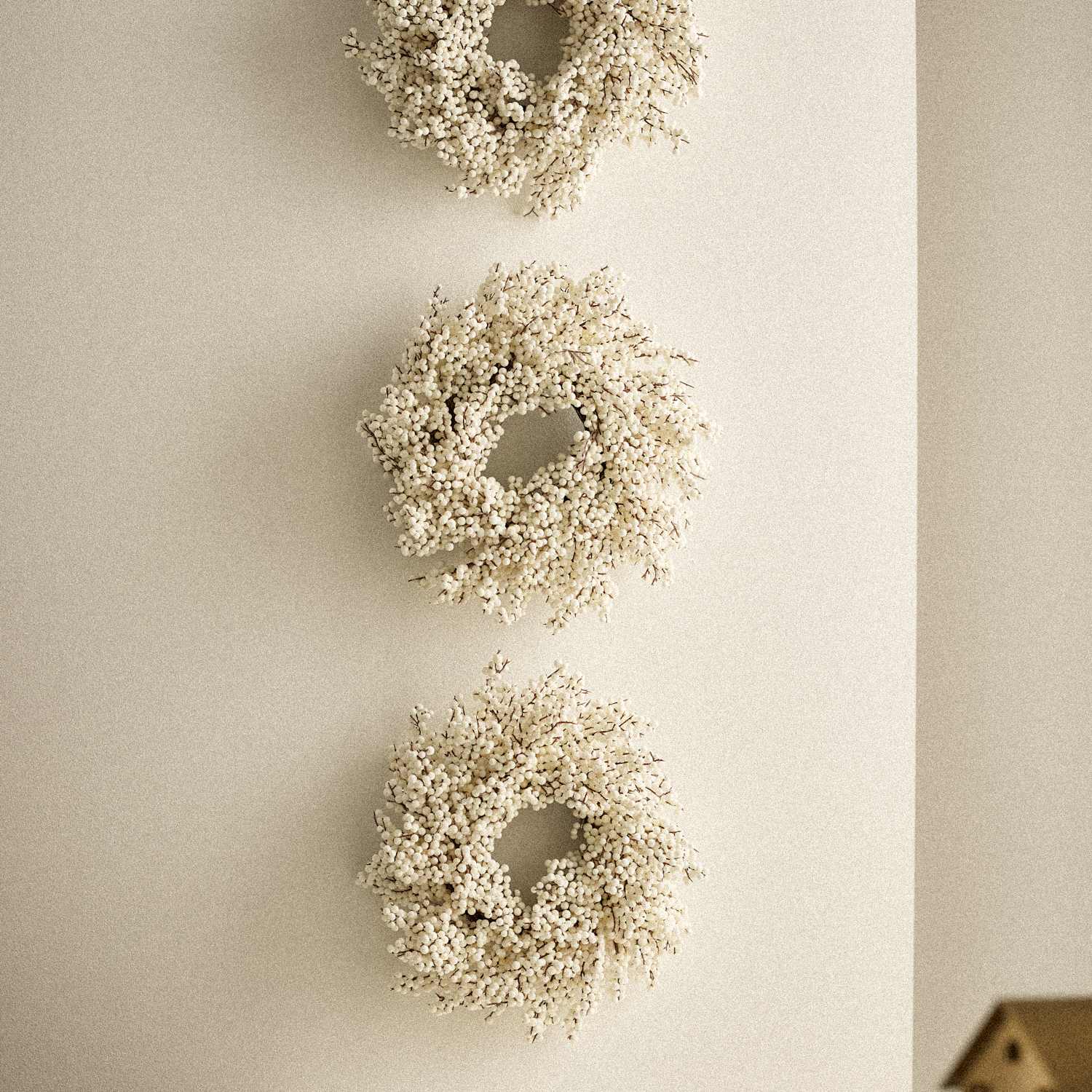 M&S 3 Pack White Berry Wreaths