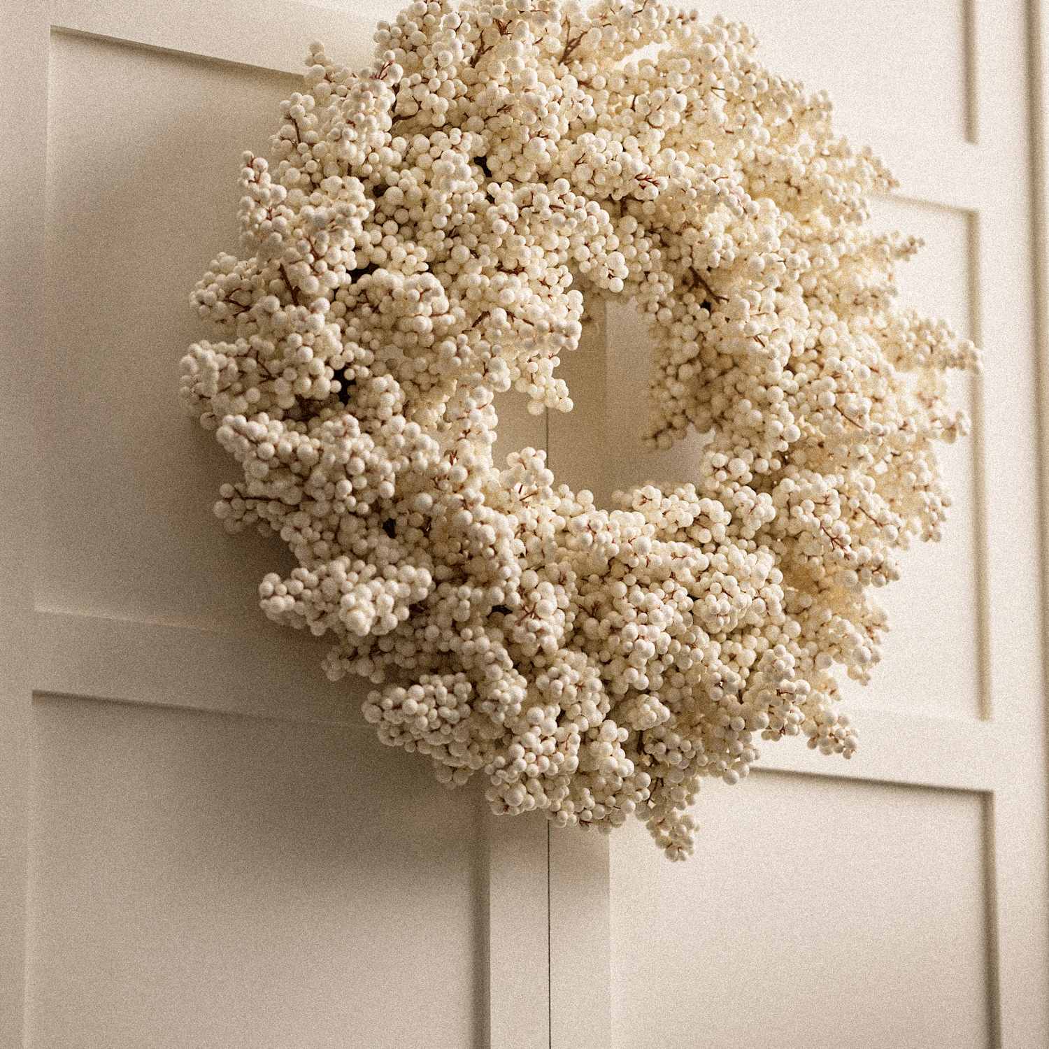 M&S White Berry Statement Wreath