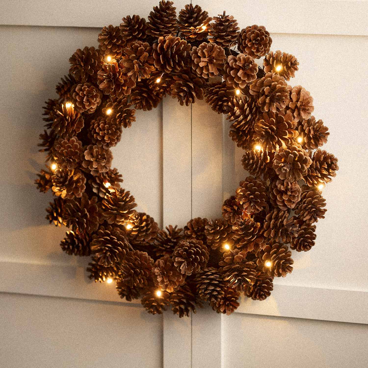 M&S Pre-Lit Pine Cone Wreath - Brown Mix