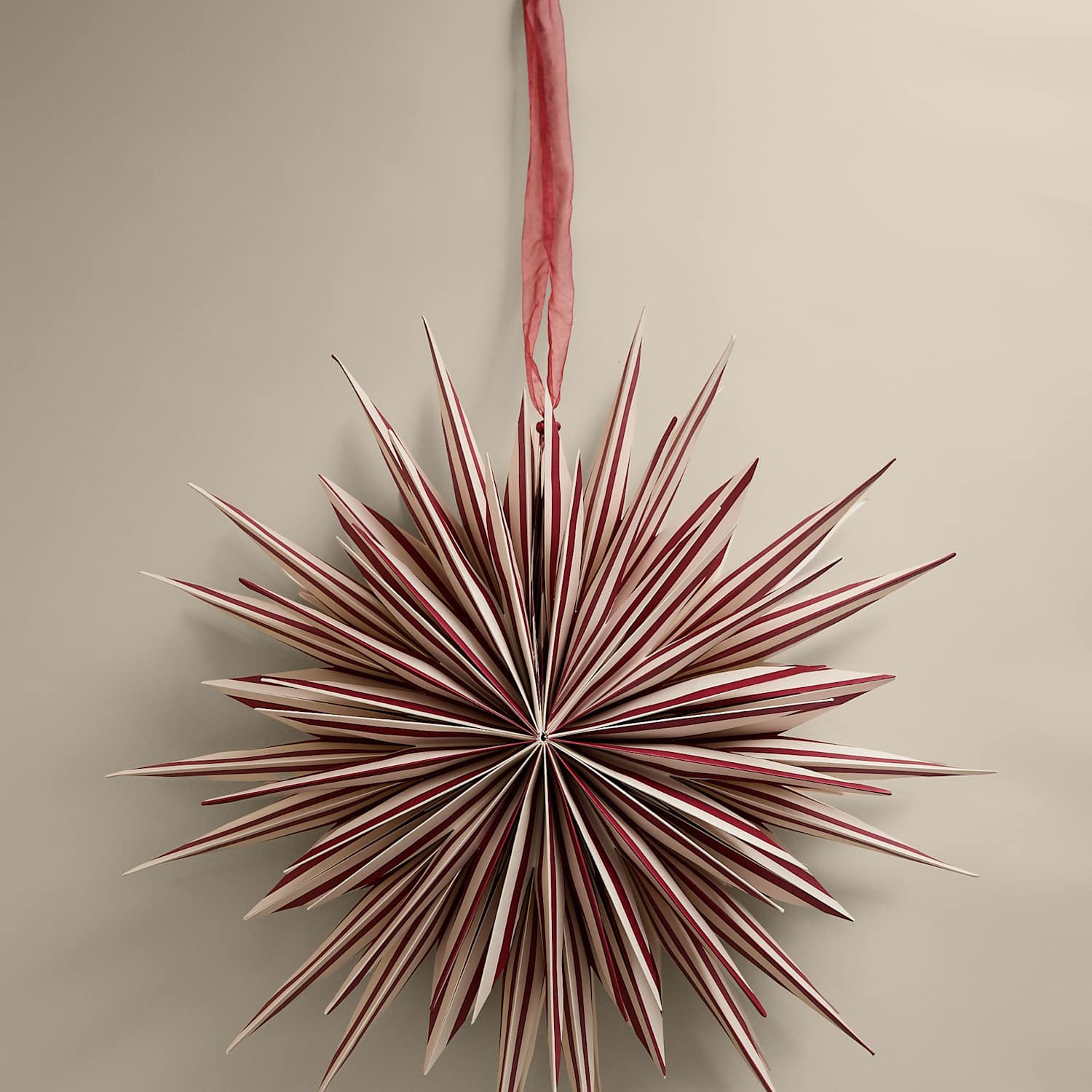 M&S Paper Striped Star Room Decoration - Red Mix