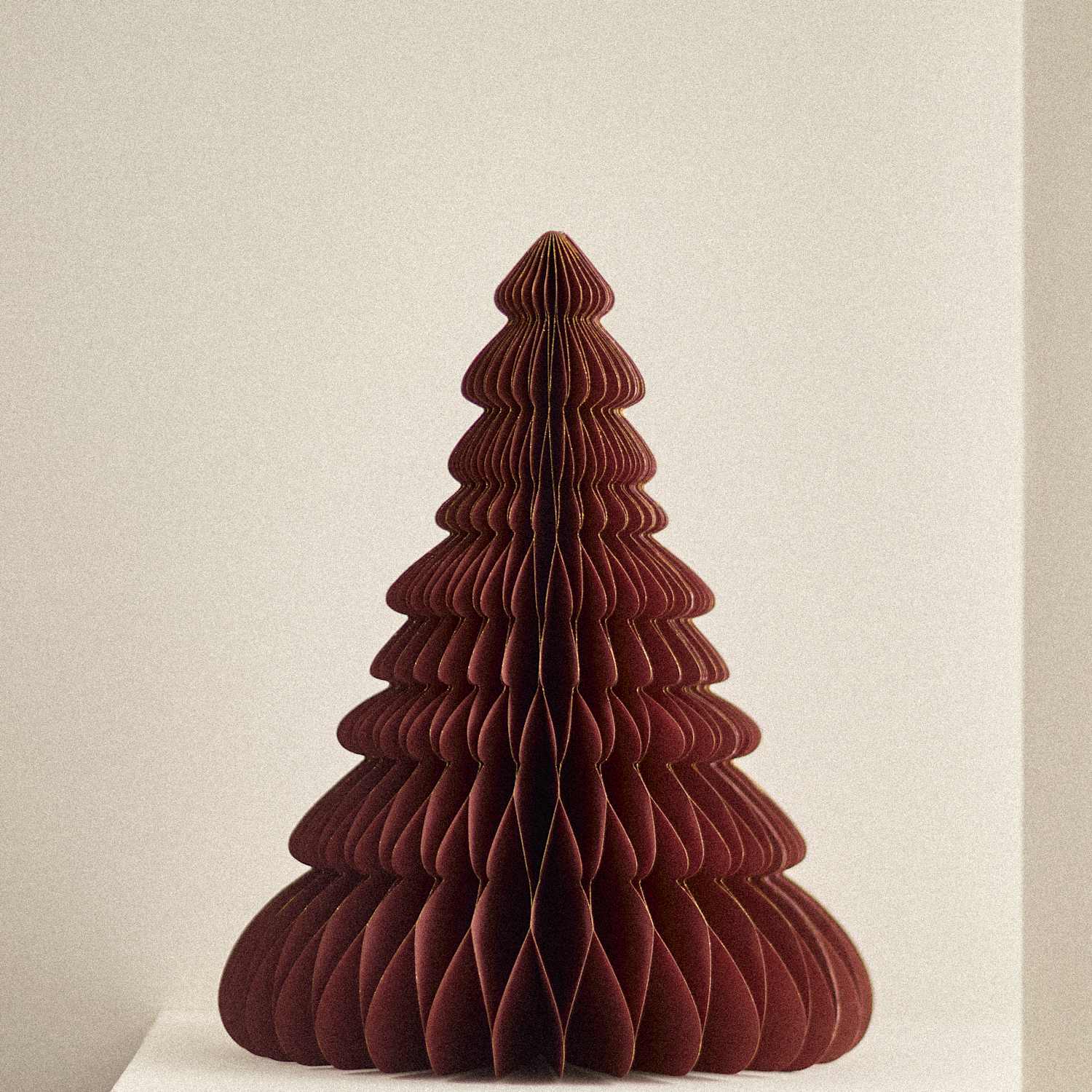 M&S Paper Christmas Tree - Burgundy