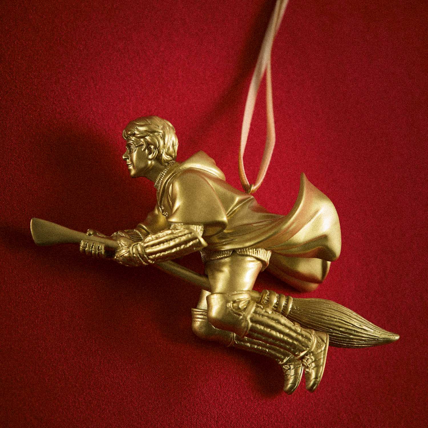 M&S Gold Hanging Harry Potter Decoration - Gold Mix
