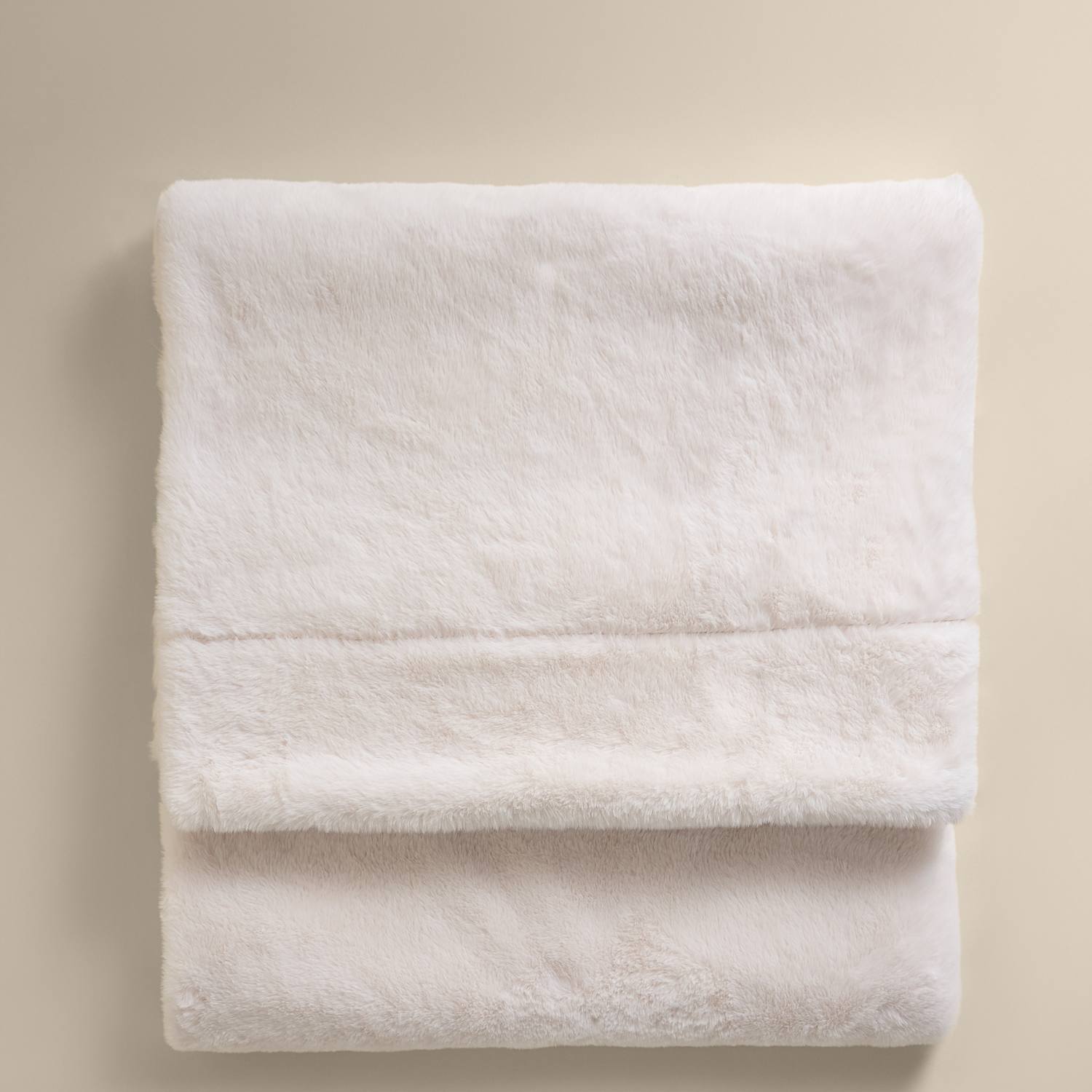 M&S Supersoft Faux Fur Large Throw - Extra Large - Ivory