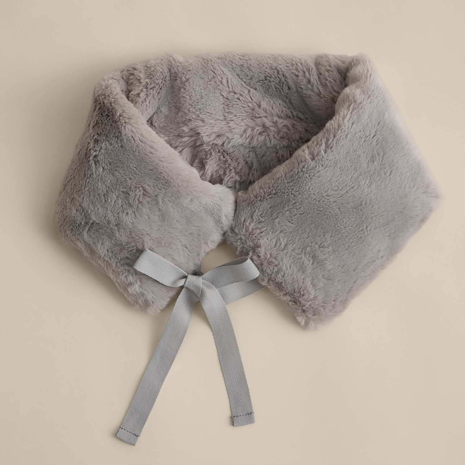 M&S Supersoft Faux Fur Heat Pad - Mid Grey