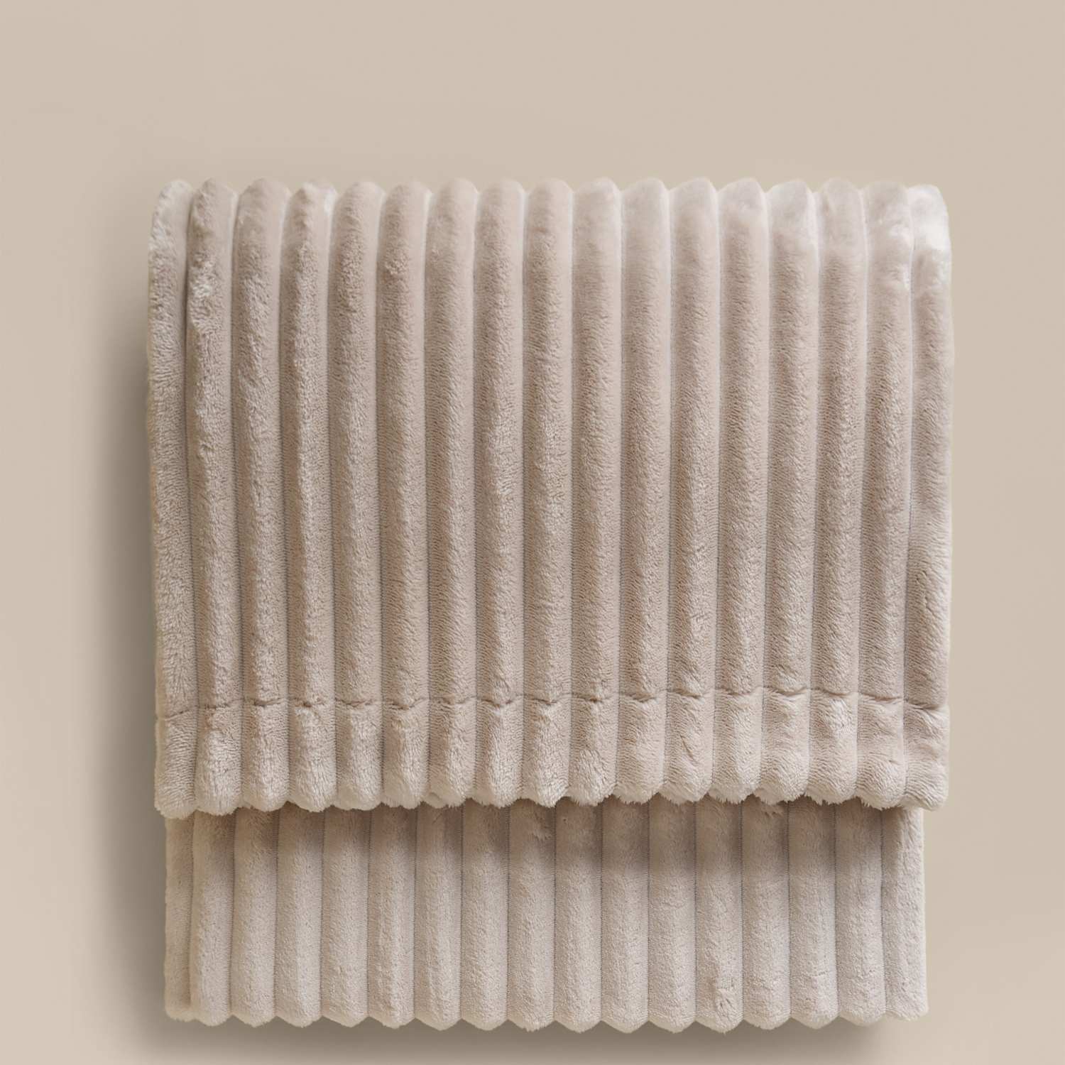 M&S Fleece Ribbed Throw - Large - Neutral