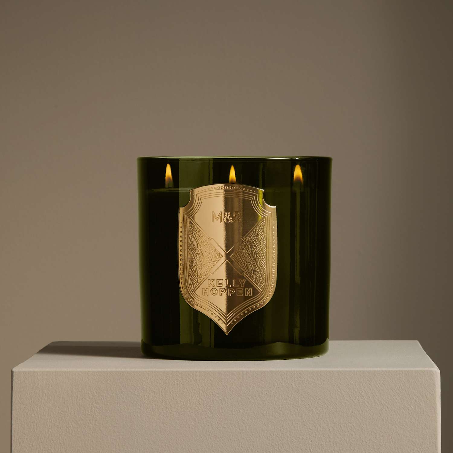 M&S X Kelly Hoppen No. 3 Fragrance 3 Wick Candle - White Mix