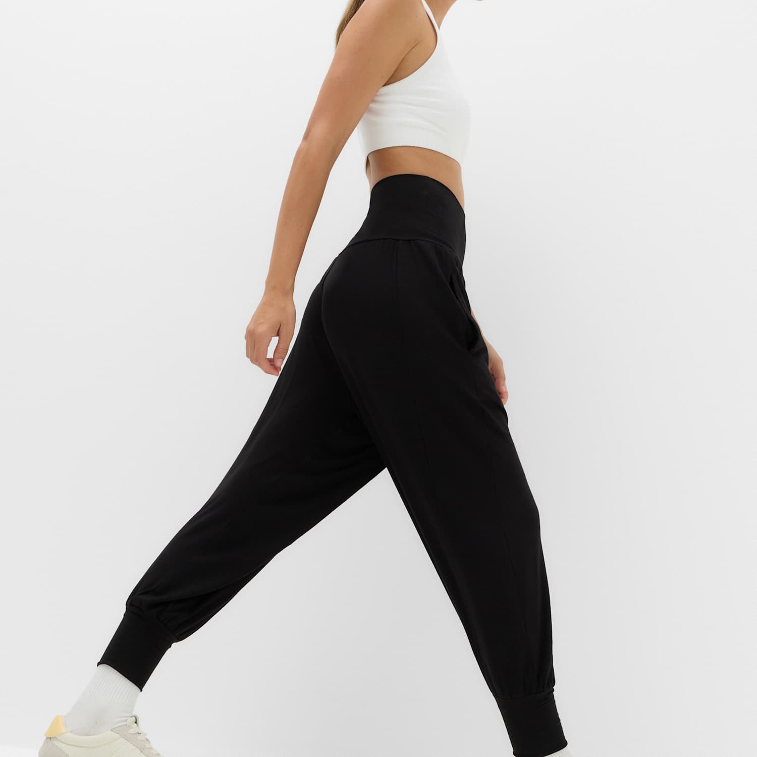 Goodmove Women's High Waisted Hareem Yoga Joggers - 14 - Black