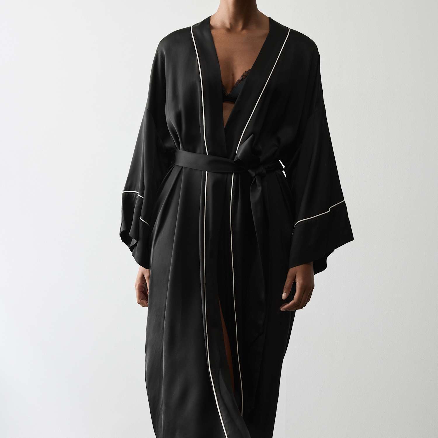 Autograph Women's Satin Long Wrap - Extra Small - Black