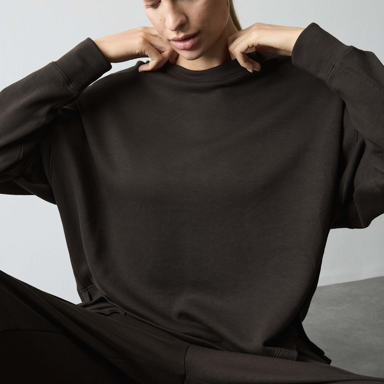 Autograph Women's Scuba Lounge Sweatshirt - Extra Small - Dark Chocolate