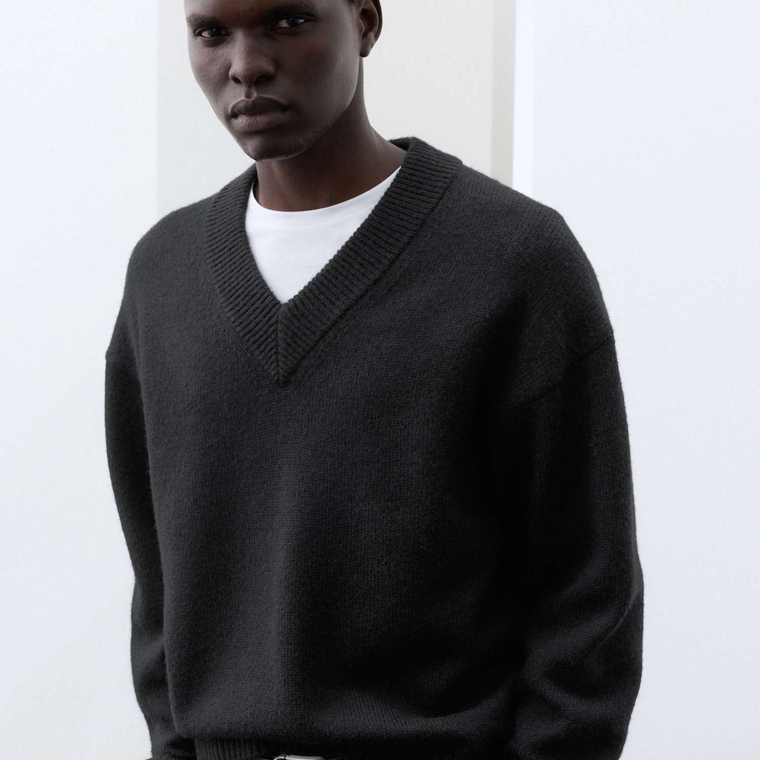 Autograph Men's Wool Blend V-Neck Jumper - L - Black
