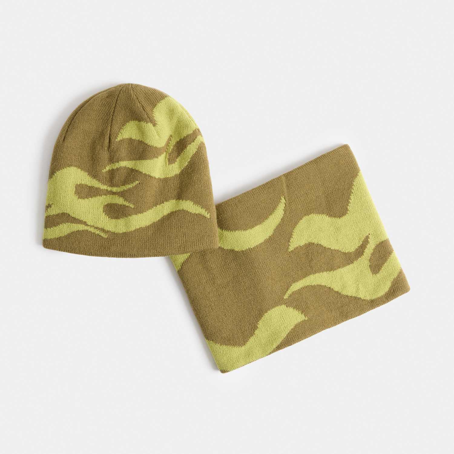 M&S Boys 2pc Flame Hat Scarf Glove Set - 6-13 Years - Green Mix