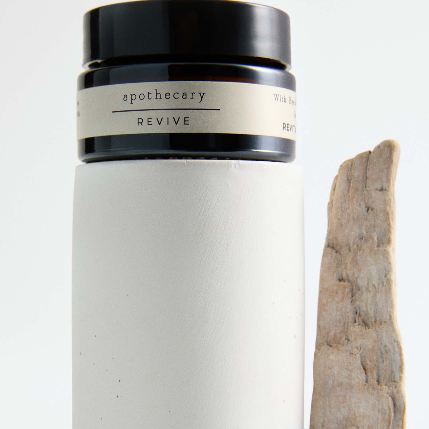 Apothecary Men's Revive Revitalising Eye Cream 15ml
