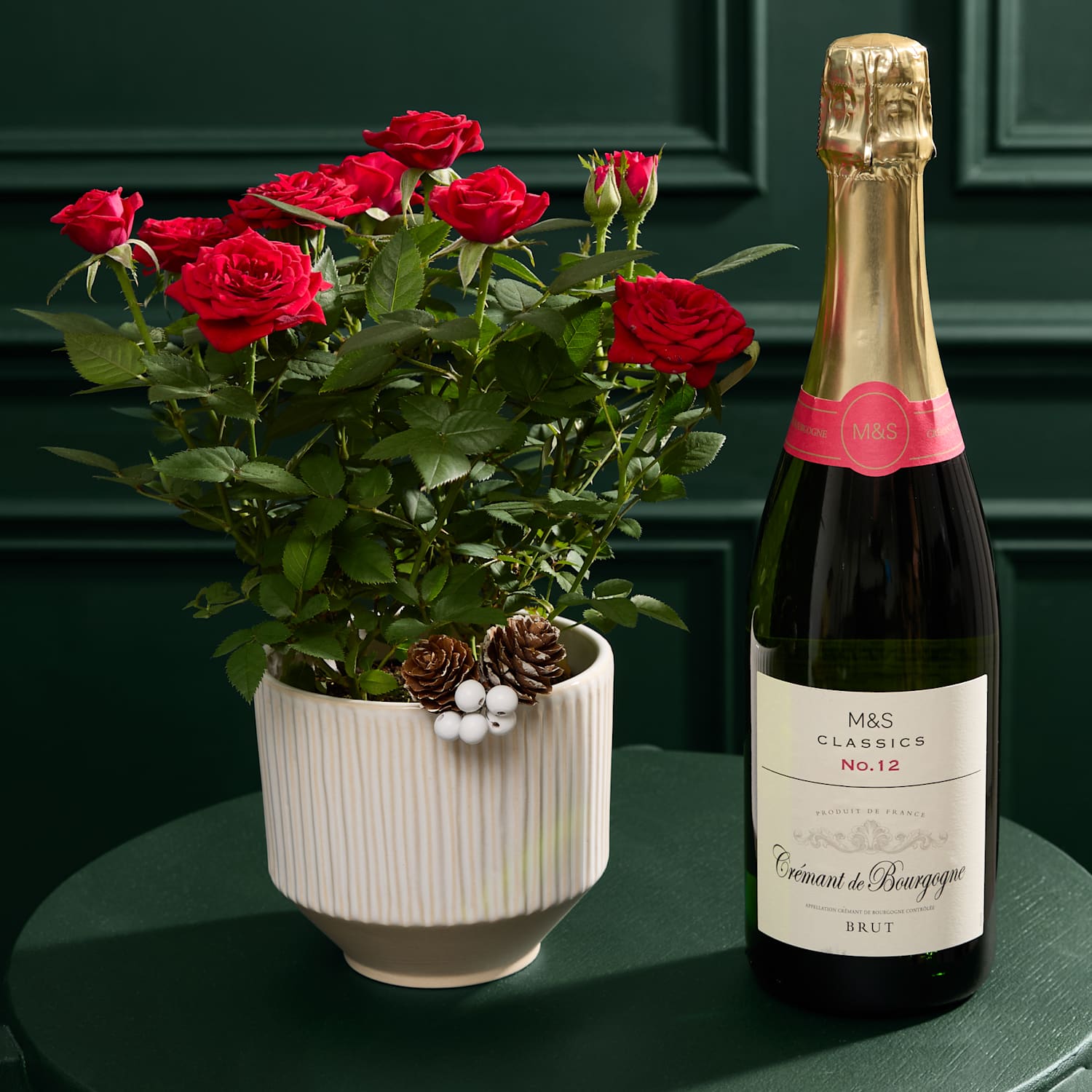 M&S Flower Market Christmas Red Rose with Crémant