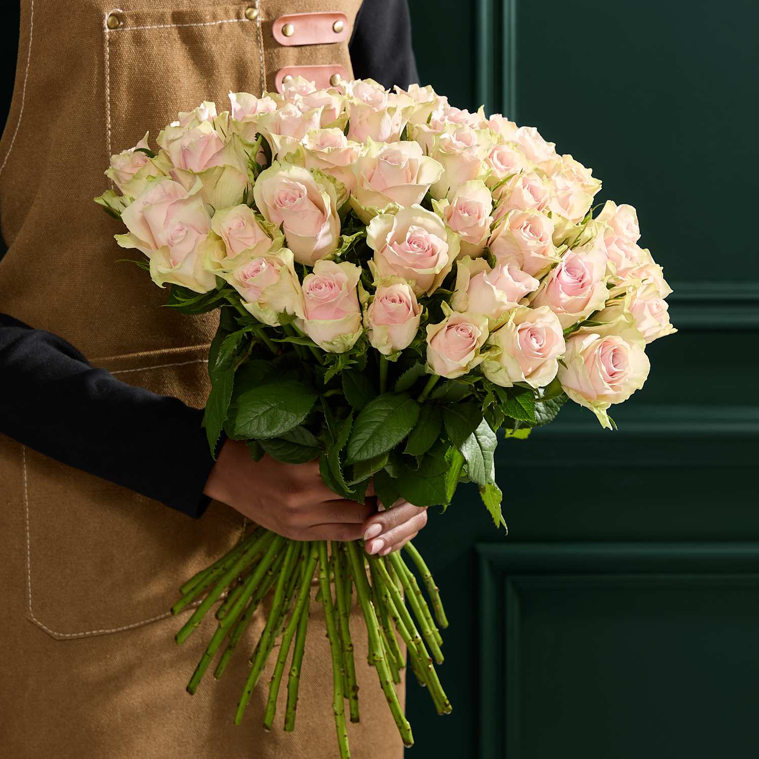 M&S Flower Market Large Blush Rose Abundance Bouquet