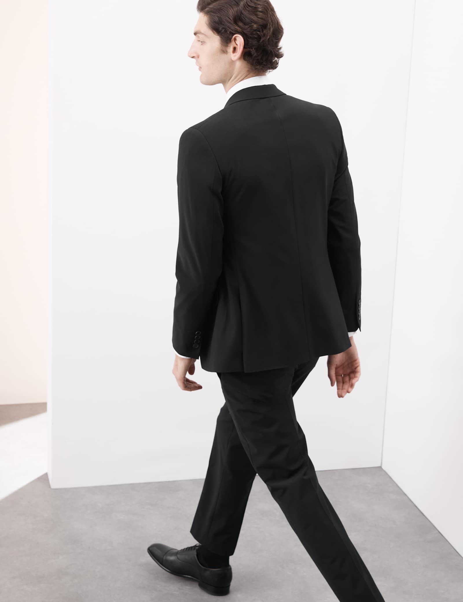 2 Piece Tailored Fit Performance Suit - image 5