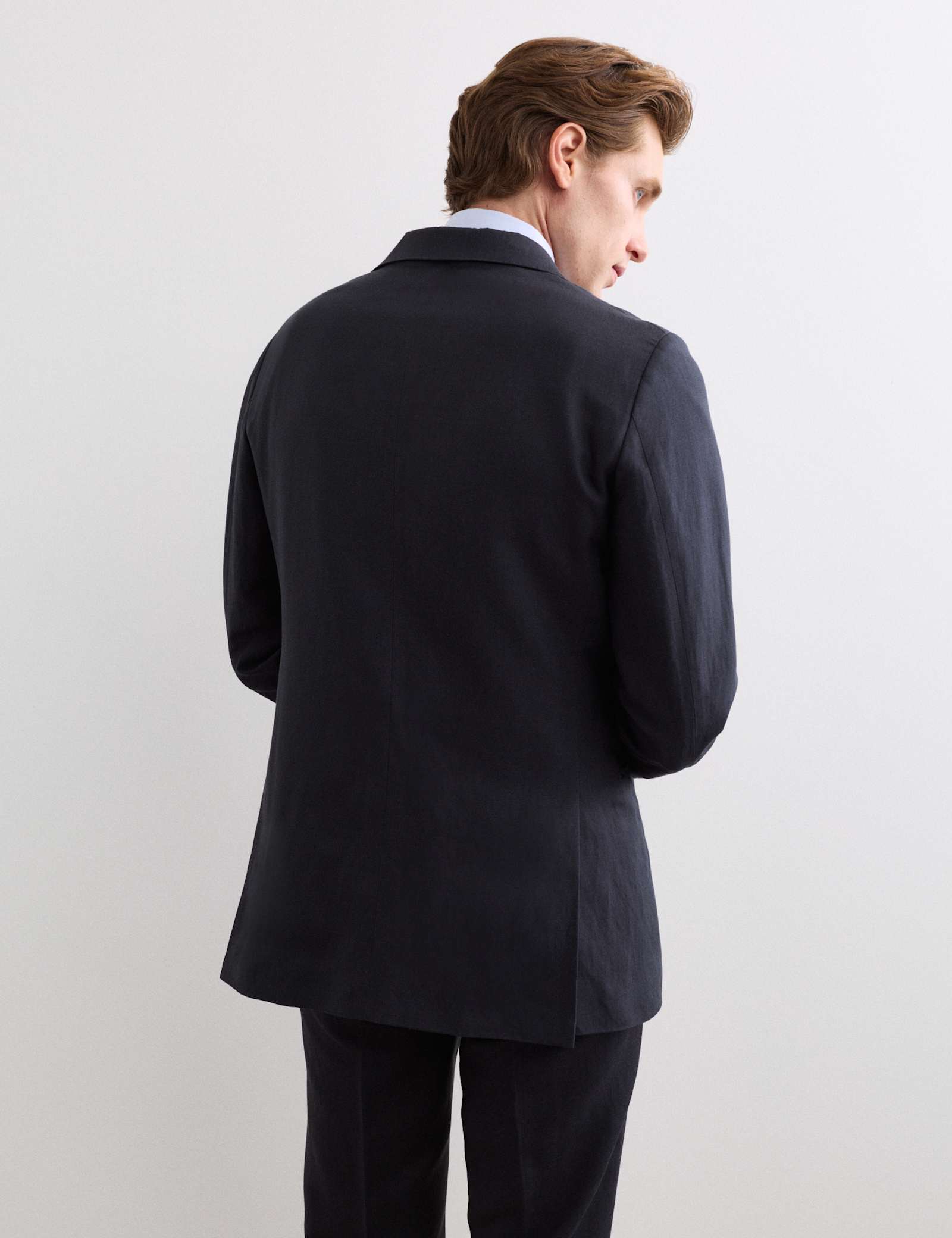 2 Piece Tailored Fit Italian Silk & Linen Suit - image 3