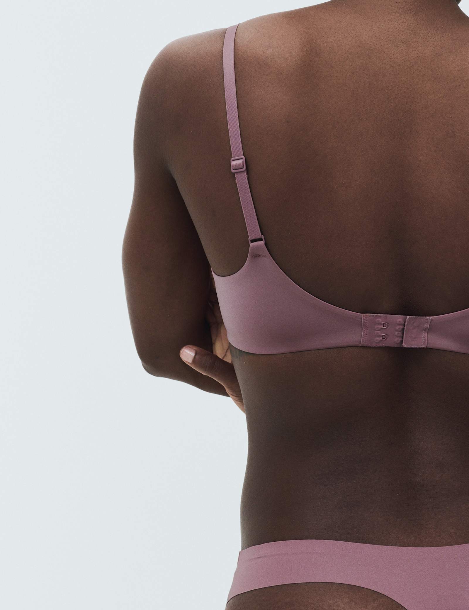 Body Invisibles Wired Plunge Bra Set A-E - image 2