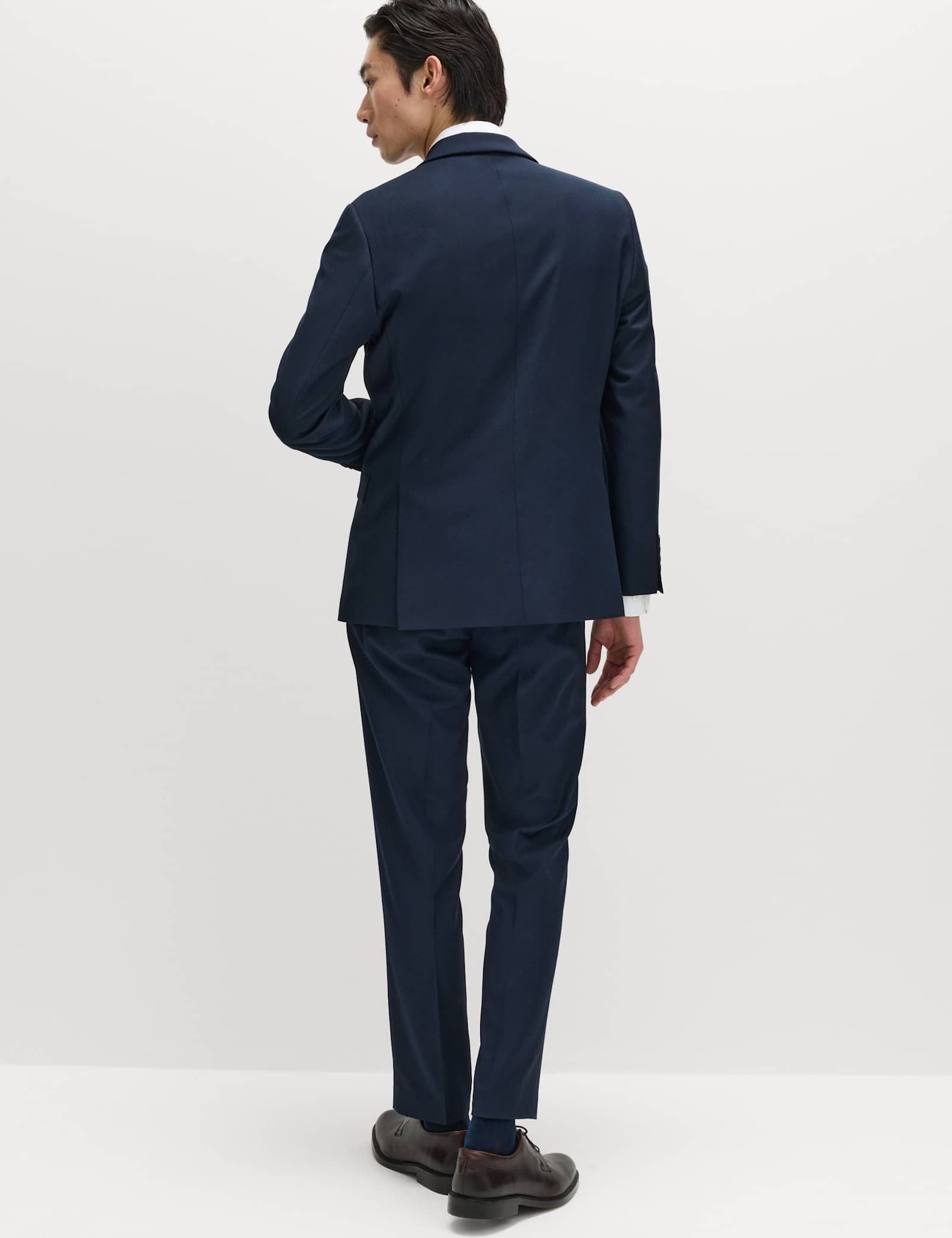 2 Piece Tailored Fit Stretch Suit - image 5
