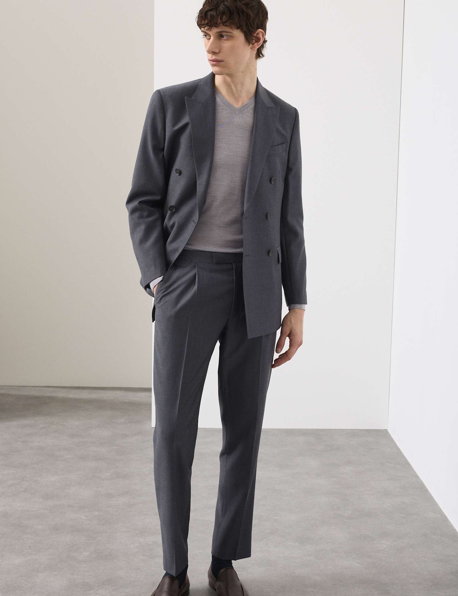 2 Piece Tailored Fit Wool Rich Suit - image 4