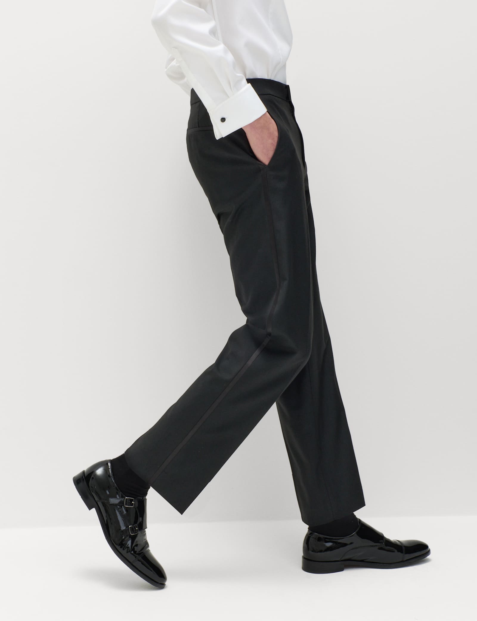 3 Piece Regular Fit Stretch Tuxedo Suit - image 4