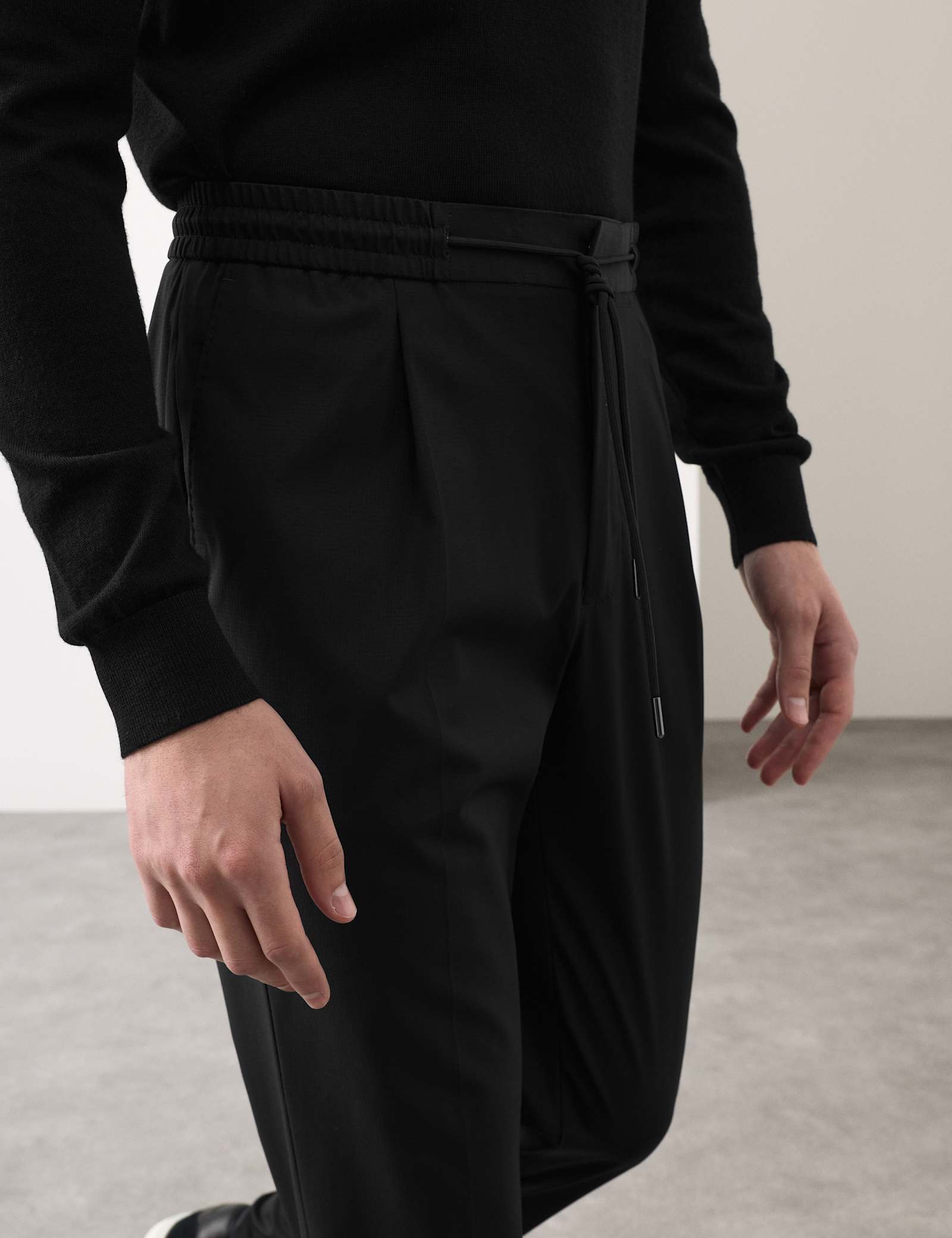 2 Piece Tailored Fit Performance Packable Suit - image 5