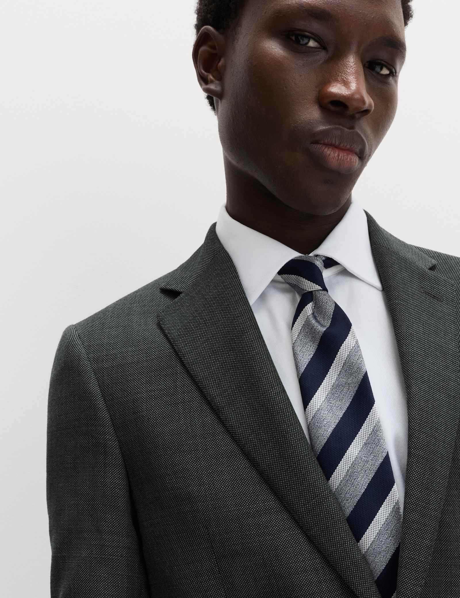 2 Piece Regular Fit Pure Wool Suit - image 4