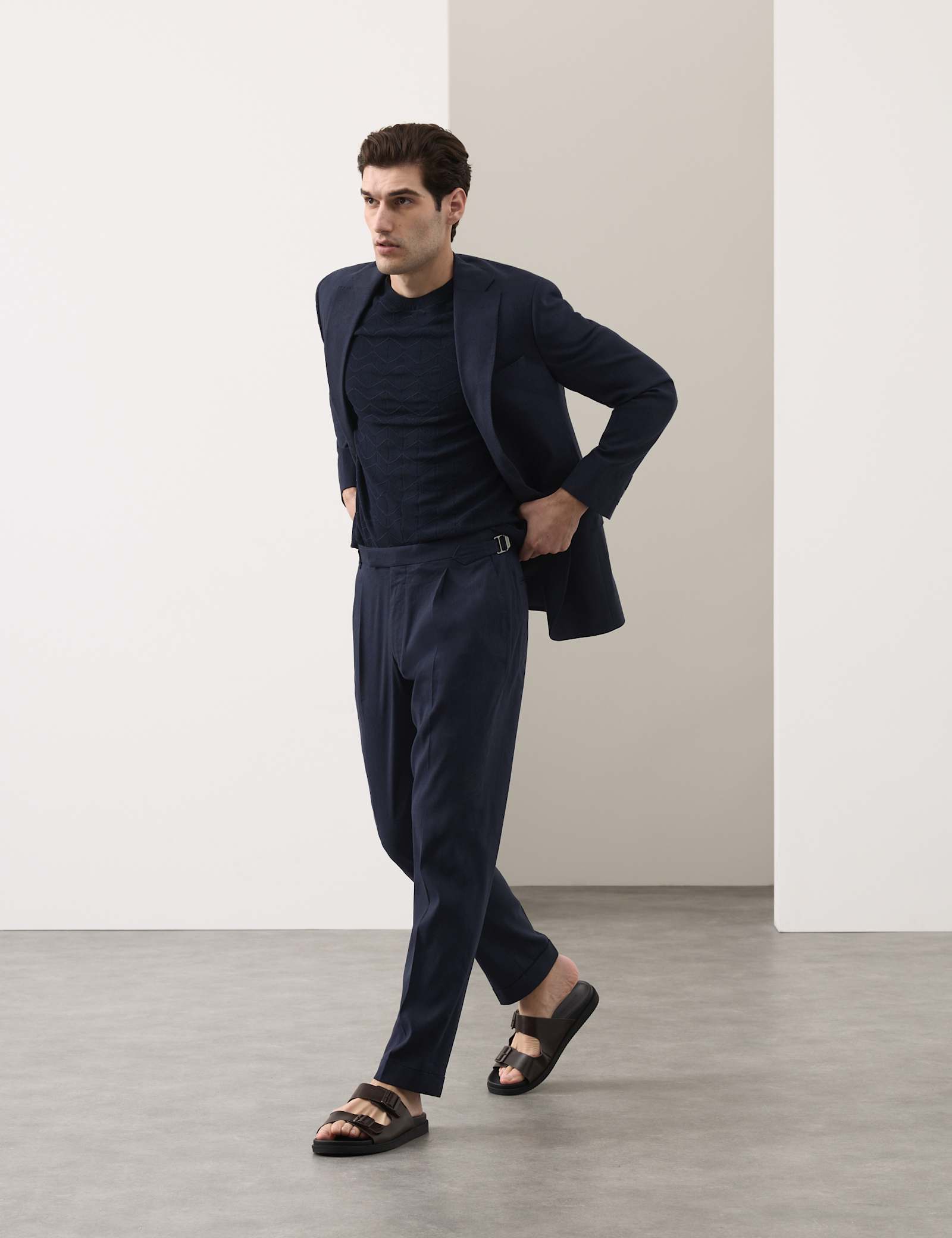 3 Piece Tailored Fit Italian Performance Linen Blend Suit - image 5